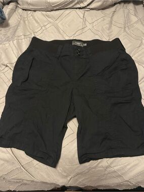 torrid Black Athletic Cargo Stretch-Waist Shorts